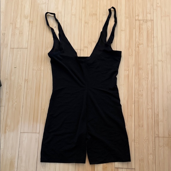 SKIMS Black Women's Intimate Bodysuit - Picture 2 of 3